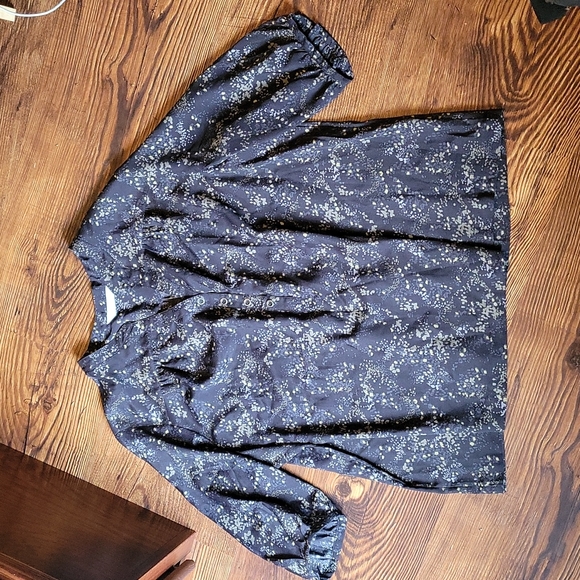 CJ Banks Tops - Blossom blouse